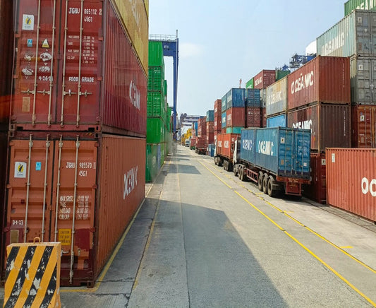 40ft Container of Wholesale Vietnamese Garden Pottery