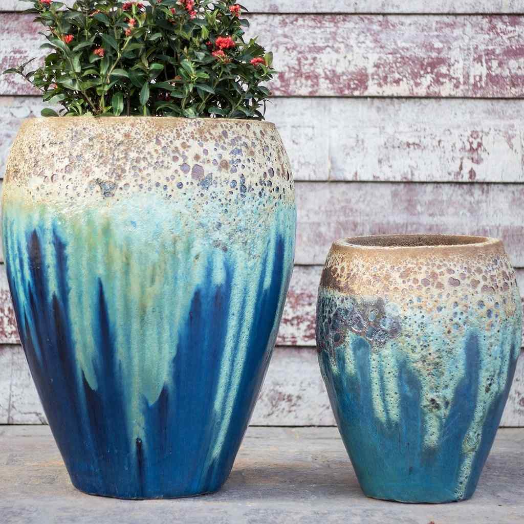 Egg-shaped planter with Angkor/Marble Blue finish