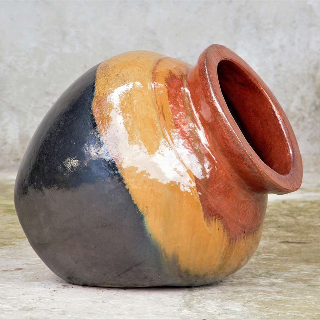 8446 Tilted Round Ceramic Pot - 1 pc.