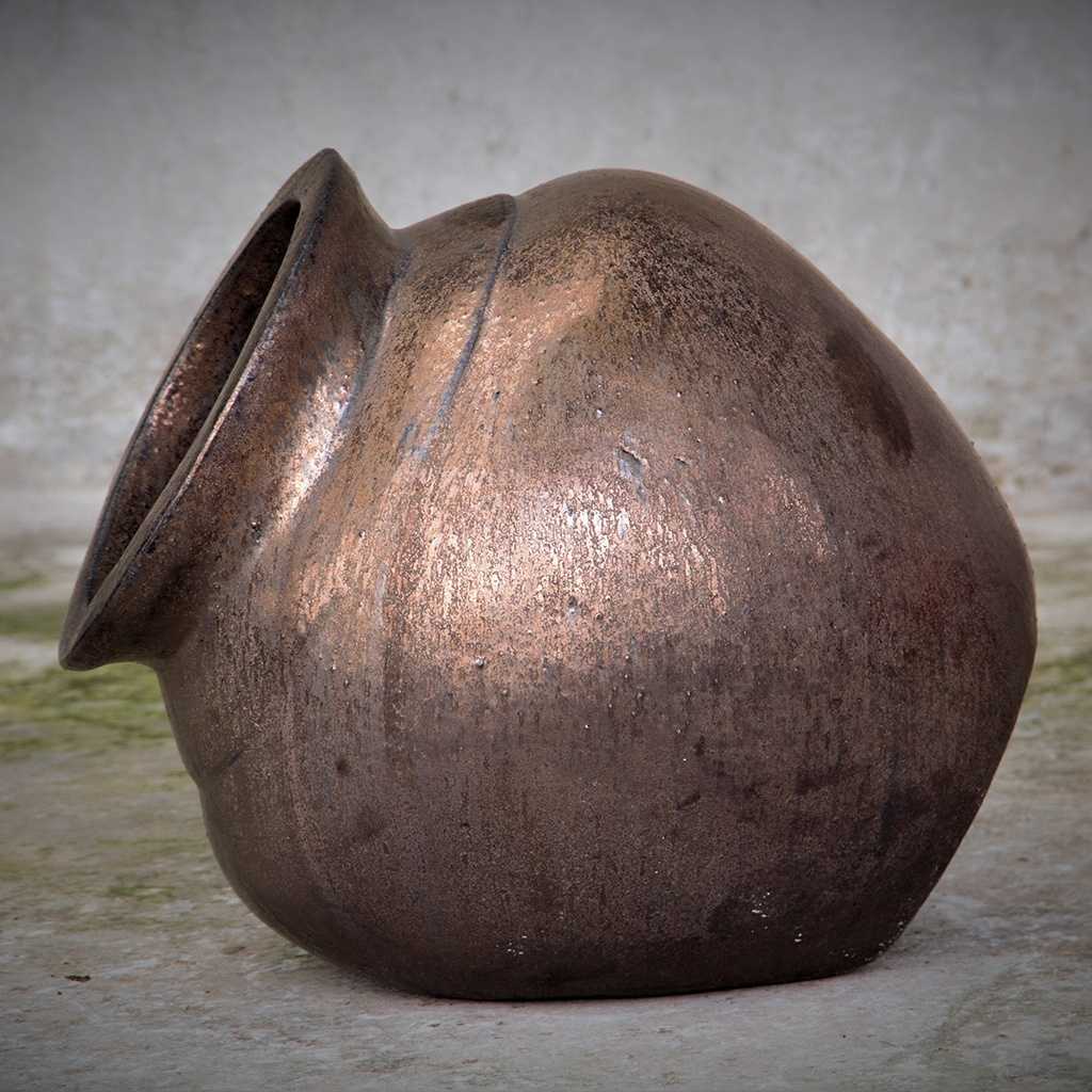 8446 Tilted Round Ceramic Pot - 1 pc.