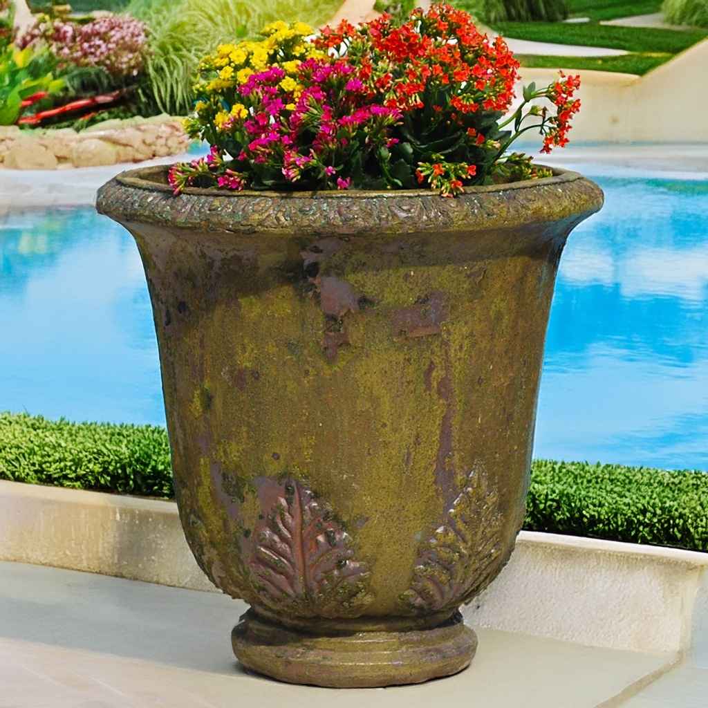 8610 Leaf Relief Pedestal Planter