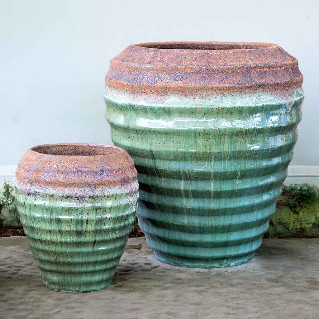 Set of 2 rounded ribbed planters in soft sage with a metallic-finished top