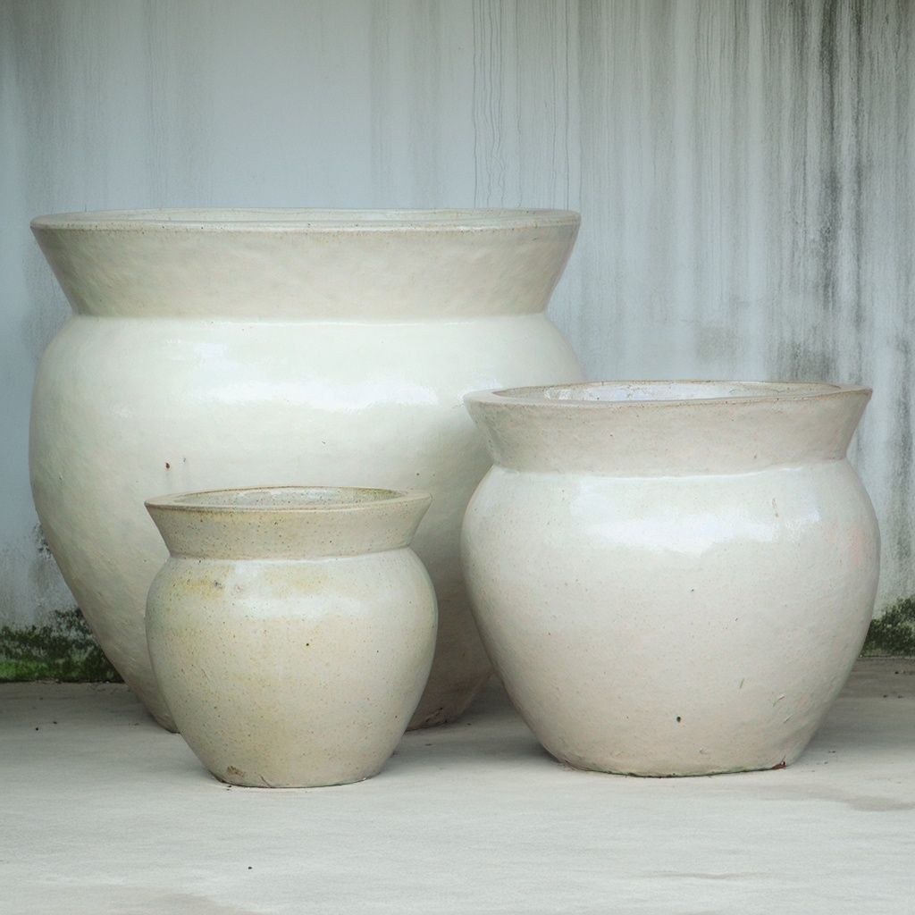 Rim planter in white