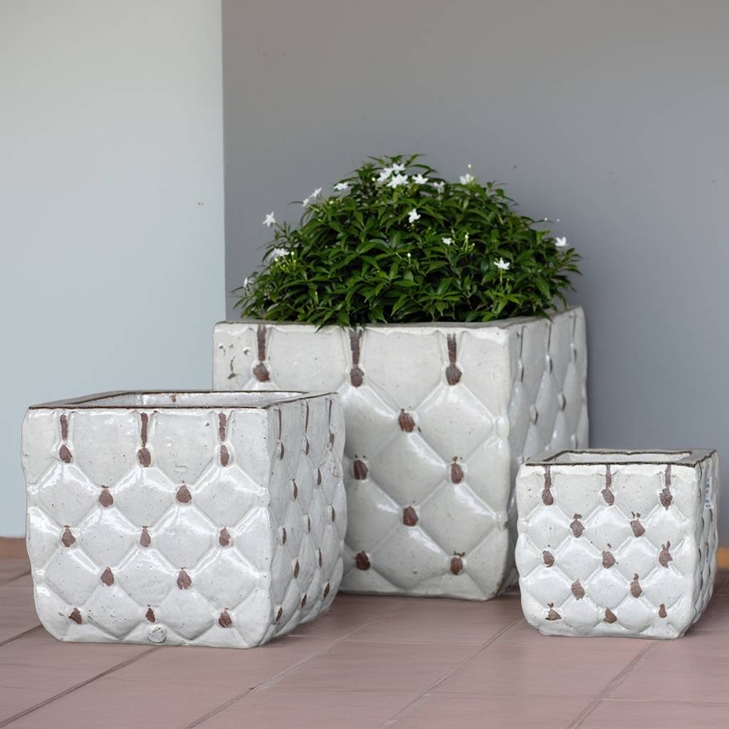 Wholesale Tufted cube ceramic planters in antique white, featuring a textured, raised pattern