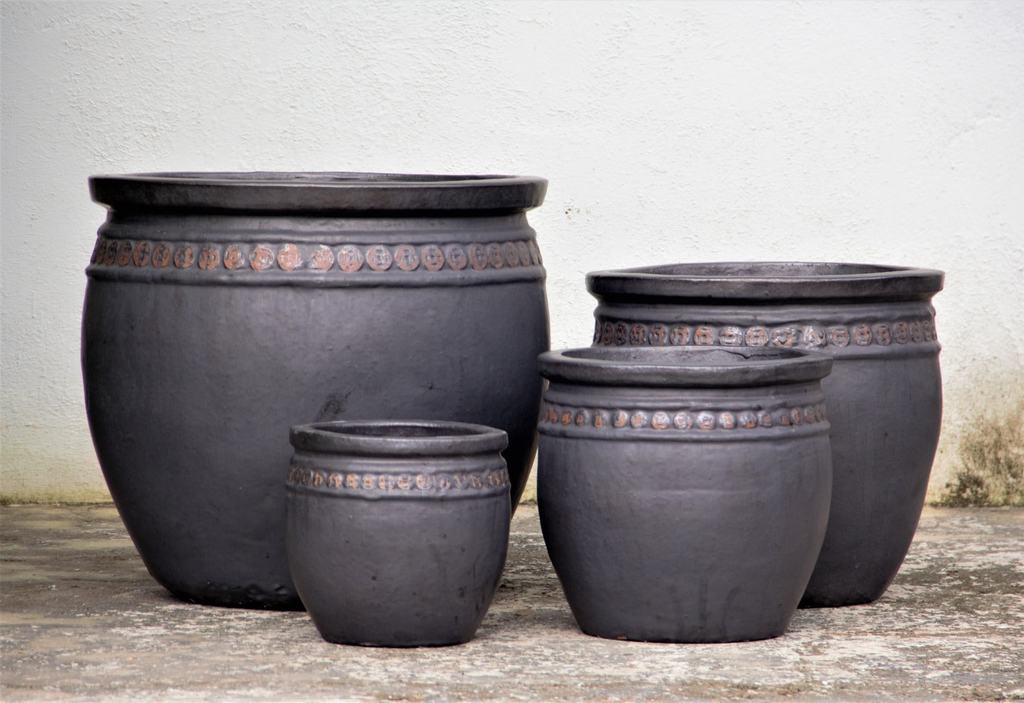 Black Wide round embossed planter