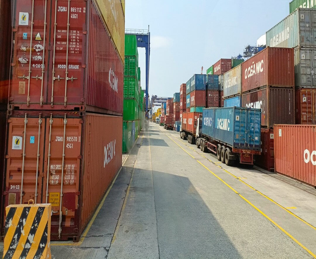 40ft Container of Wholesale Vietnamese Garden Pottery