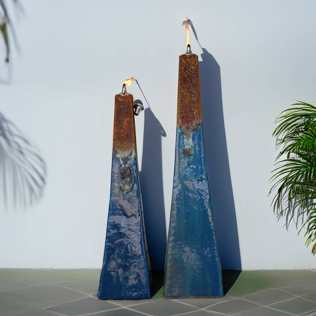 Wholesale Two-toned inverted-pyramid ceramic oil lamp featuring a vibrant blue base and a rusted earthy brown top for a striking, rustic-modern contrast