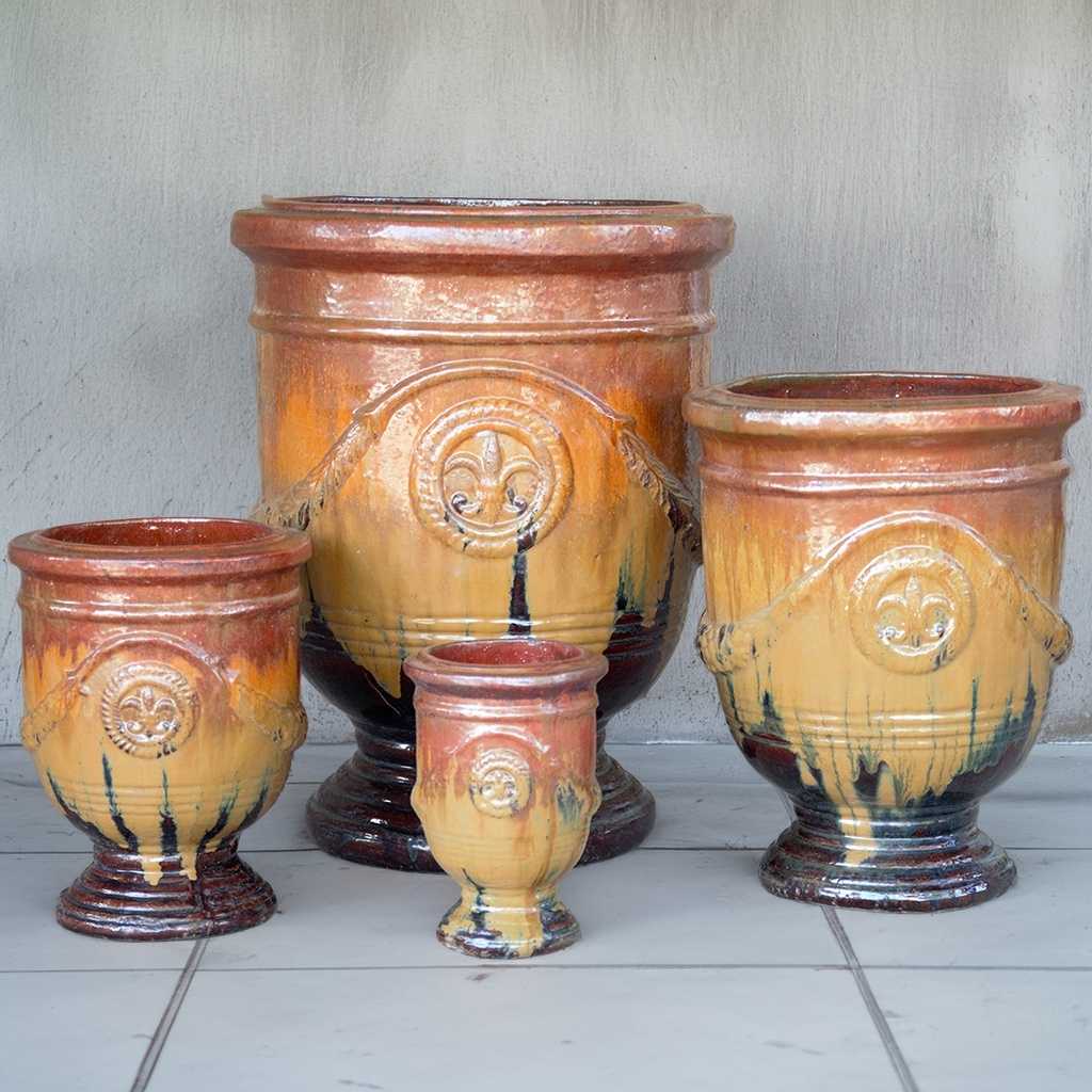 8301 Elegant Garland Pot - Set of 4