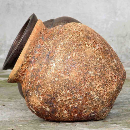 8446 Tilted Round Ceramic Pot - 1 pc.