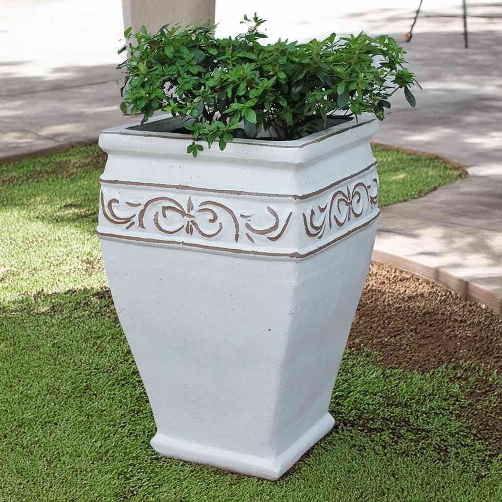 8460 Decorative Band Tapered Planter