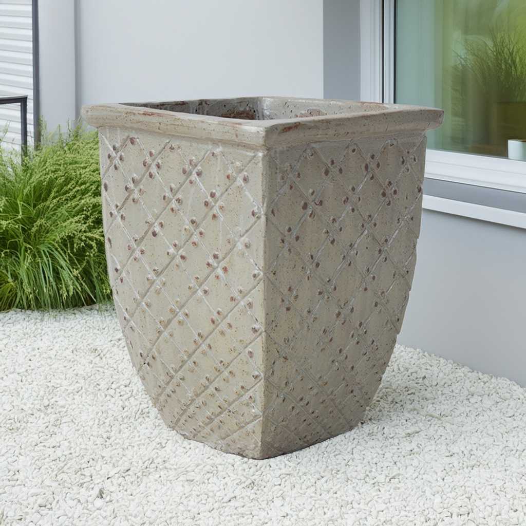 8539 Geometric Lattice Tall Planter Set