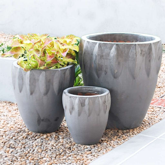 8873 Leaf Carved Planter Set