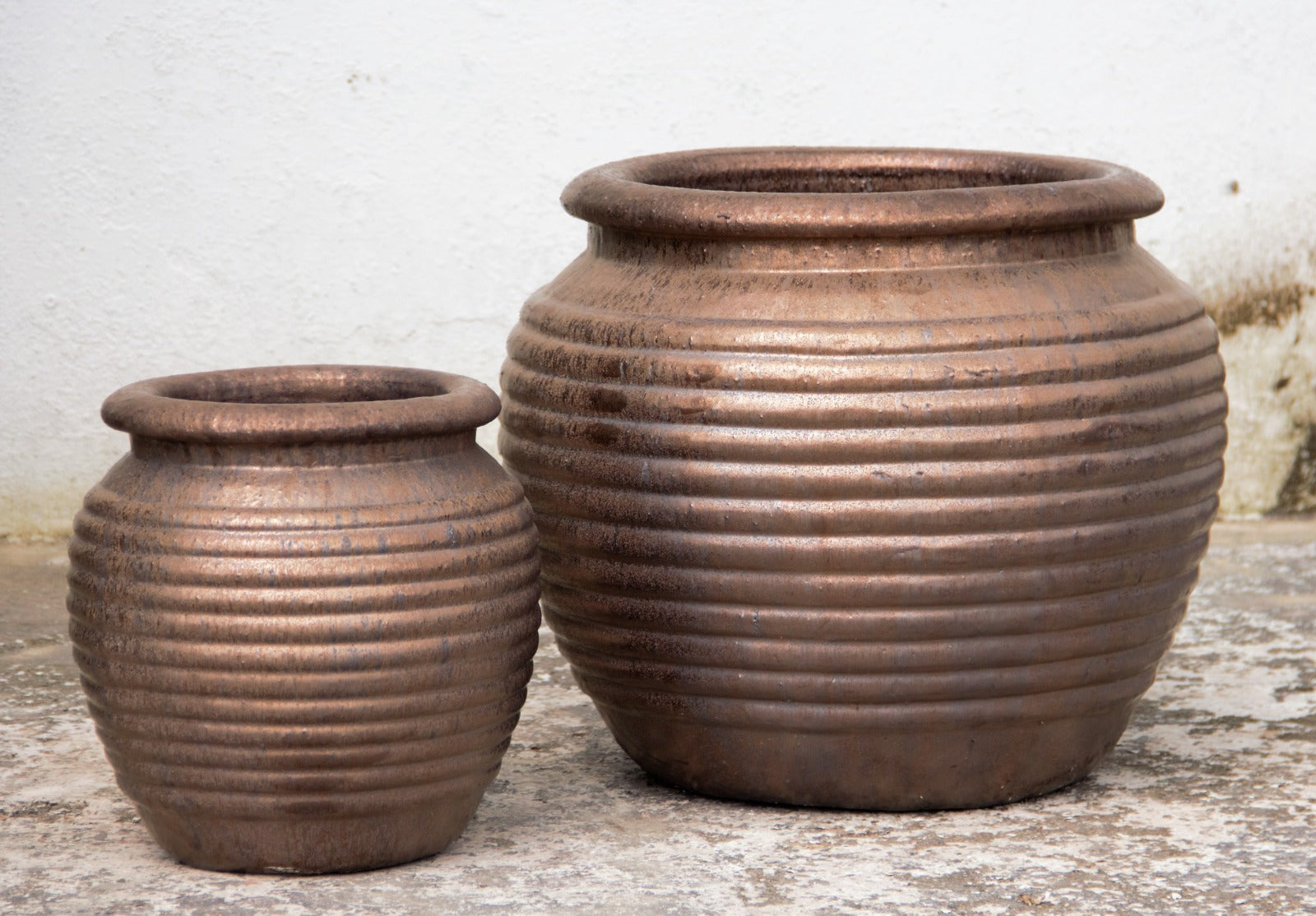 Metallic Brown Round Ribbed Planter Pot